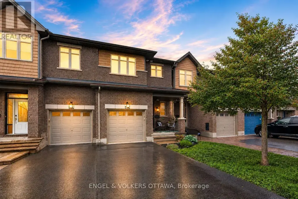 512 Knotridge Street, Ottawa